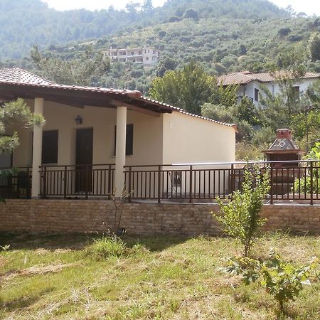 Villa Barouti Койнира Екстериор снимка