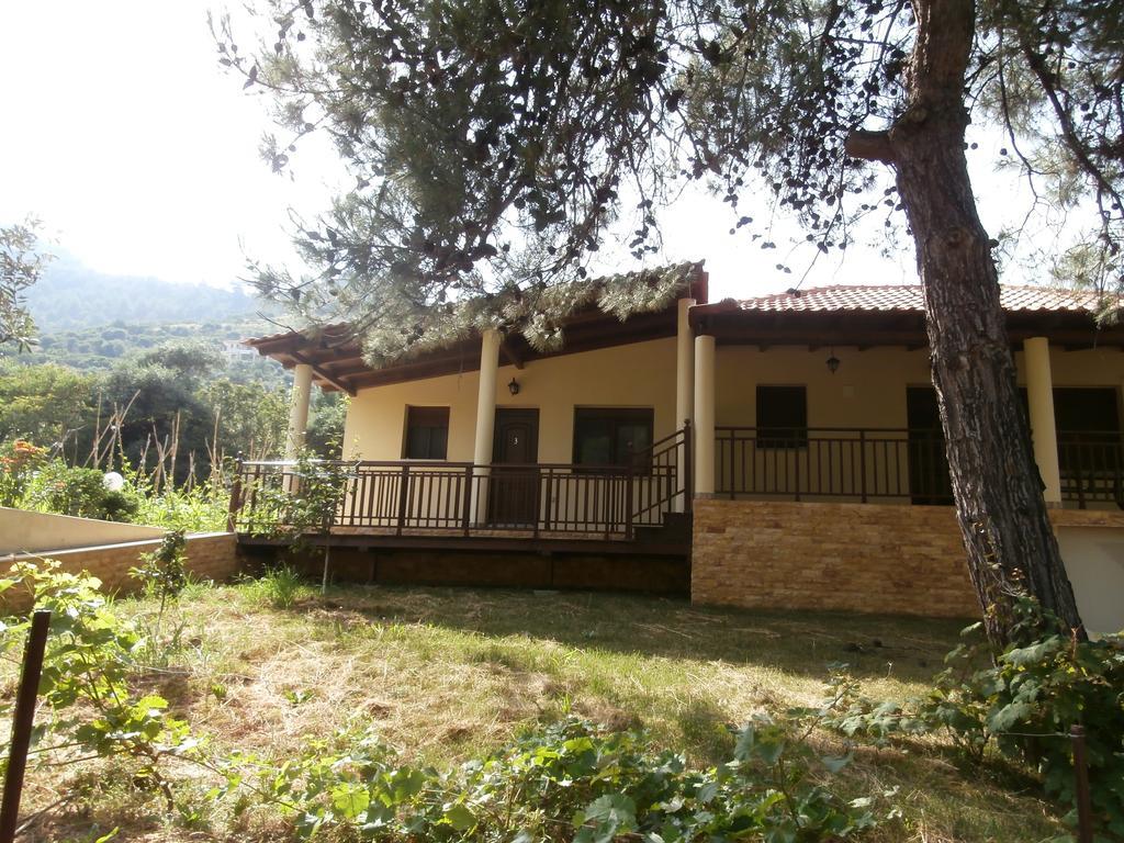 Villa Barouti Койнира Екстериор снимка